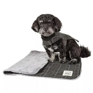 Touchdog houndstooth jacket & blanket set